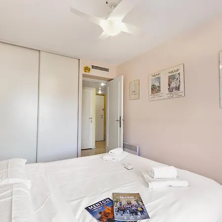 Open View In Center - Happy Apartment