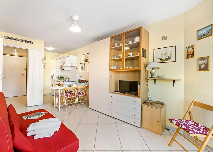 Open View In Center - Happy