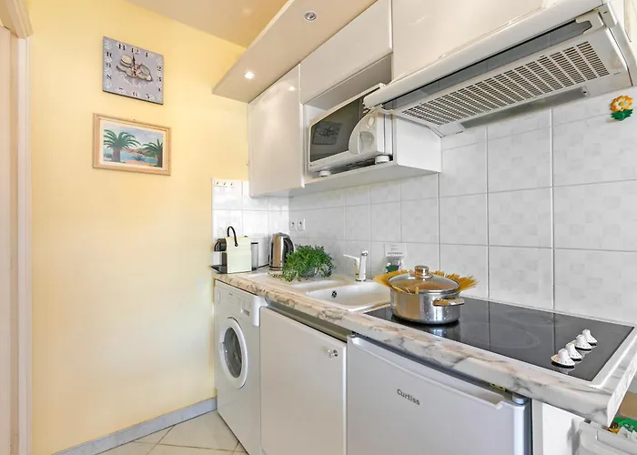 Open View In Center - Happy Apartment