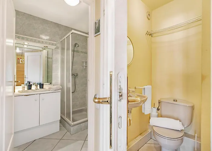 Open View In Center - Happy *